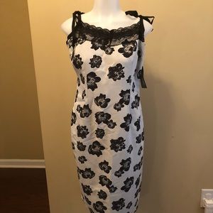 White and Black sleeveless dress Eva Mendes dress